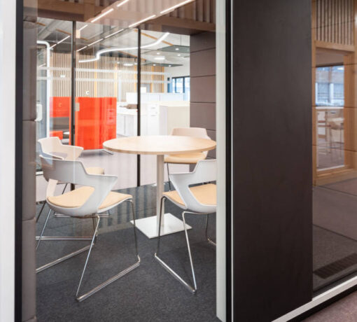 découvrez notre guide complet sur l'isolation acoustique pour réduire efficacement les bruits indésirables et améliorer le confort sonore de votre intérieur.