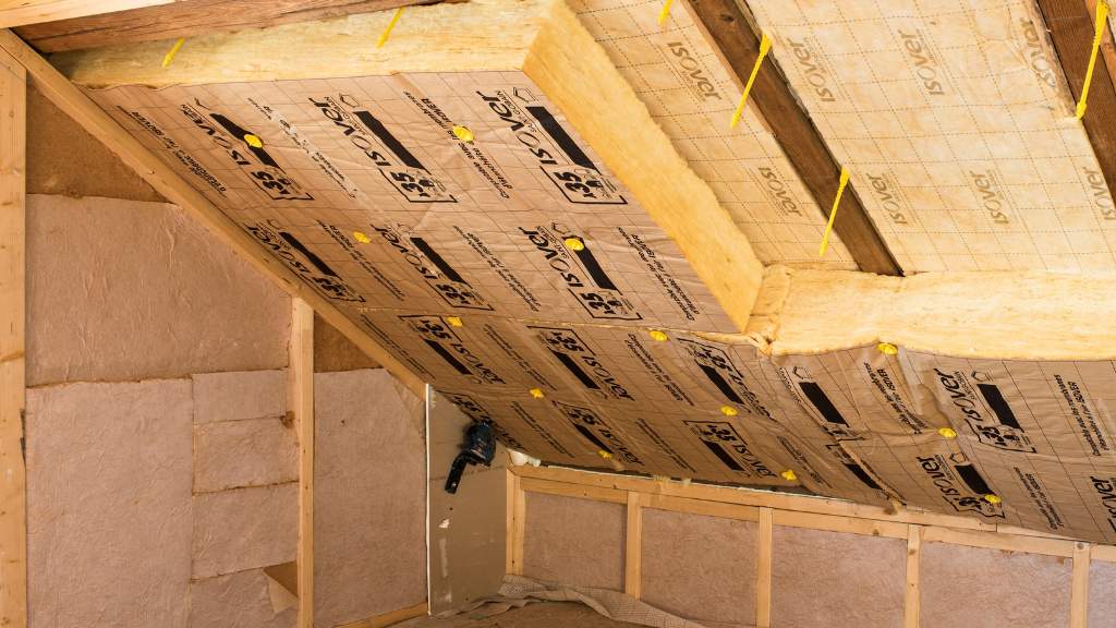 découvrez notre guide complet sur l'isolation économique pour optimiser votre confort tout en réduisant vos dépenses énergétiques. conseils, astuces et solutions efficaces à petit prix.